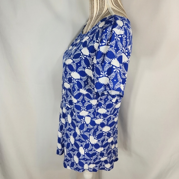 Old Navy Blue & White Floral Print Cap Sleeve Button/Keyhole Opening Top Medium - Picture 3 of 8